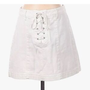 Kendall & Kylie Women's Denim Skirt size 27